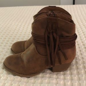 Girls Bohemian Fringe Boots